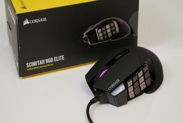 بررسی موس گیمینگ Corsair Scimitar RGB Elite: یک اسلحه تمام عیار!